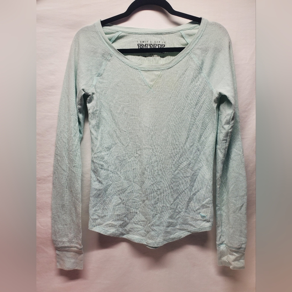 Baby Blue VS Pink Top